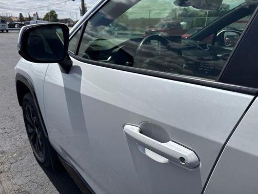 Wind Chill Pearl 2023 Toyota RAV4 Hybrid SE