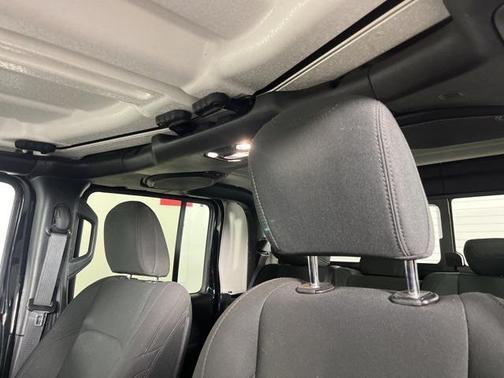 2021 Jeep Gladiator Sport S