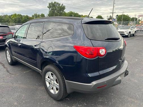 Dark Blue Metallic 2011 Chevrolet Traverse LT