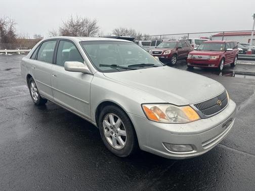 2000 Toyota Avalon XLS