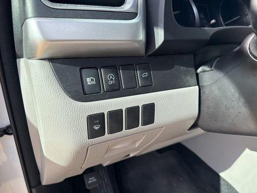 Blizzard Pearl 2017 Toyota Highlander XLE