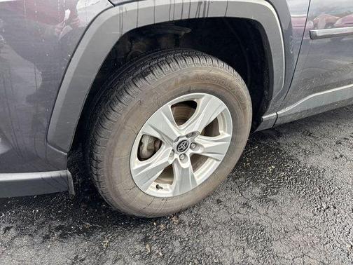 Magnetic Gray Metallic 2021 Toyota RAV4 Hybrid XLE