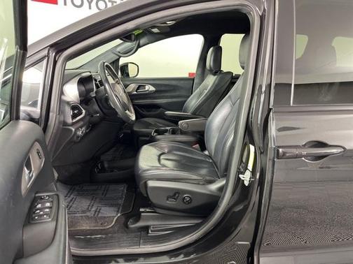 2020 Chrysler Pacifica Launch Edition
