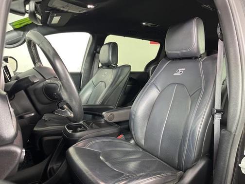 2020 Chrysler Pacifica Launch Edition