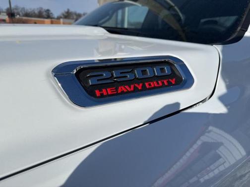 2025 RAM 2500 Big Horn Crew Cab 4x4 6'4' Box