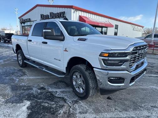 2025 RAM 2500 Big Horn Crew Cab 4x4 6'4' Box