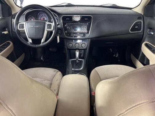 2012 Chrysler 200 Touring