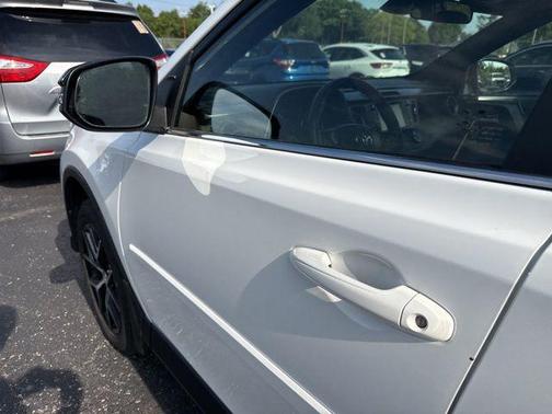Super White 2017 Toyota RAV4 SE