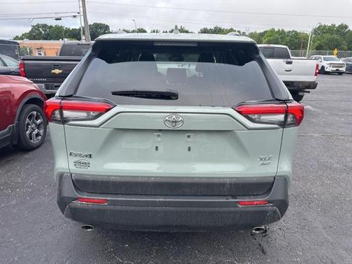 2019 Toyota RAV4 XLE