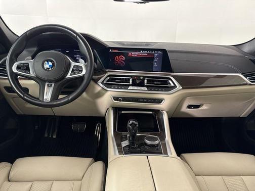 2022 BMW X6 xDrive40i