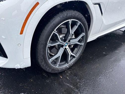 2022 BMW X6 xDrive40i