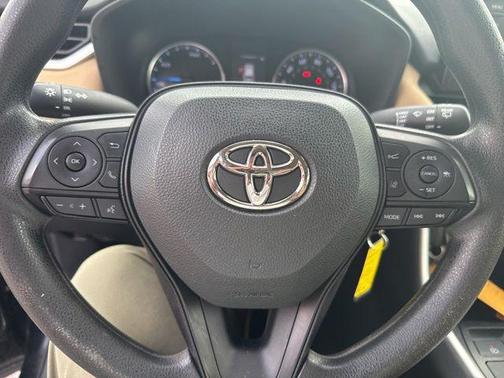 Midnight Black Metallic 2022 Toyota RAV4 Hybrid LE