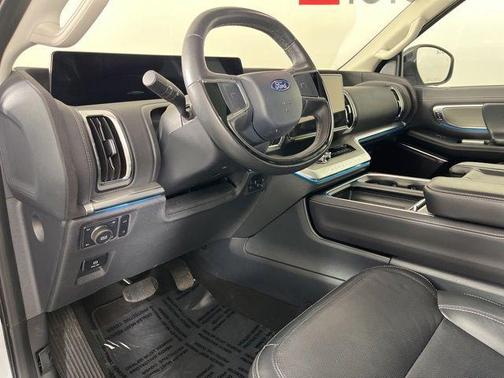 Silver Metallic 2025 Ford Expedition Platinum