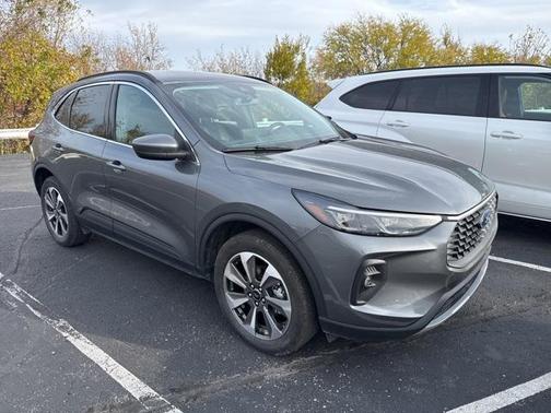 2025 Ford Escape Platinum