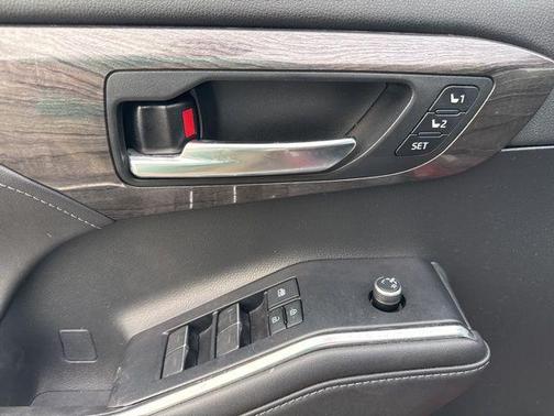 Ruby Flare Pearl 2020 Toyota Highlander Platinum