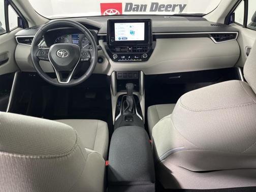 2024 Toyota Corolla Cross LE