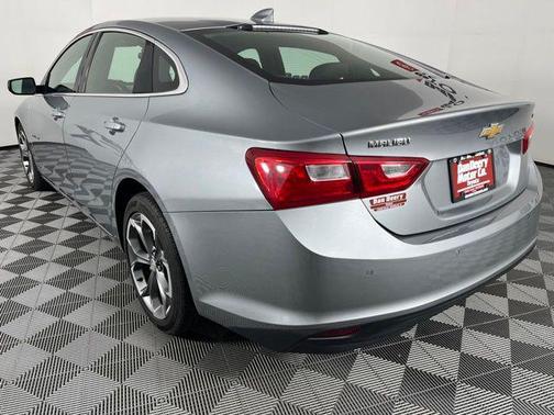 Sterling Gray Metallic 2024 Chevrolet Malibu FWD 1LT