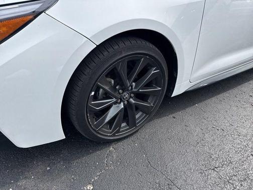 Ice 2025 Toyota Corolla SE