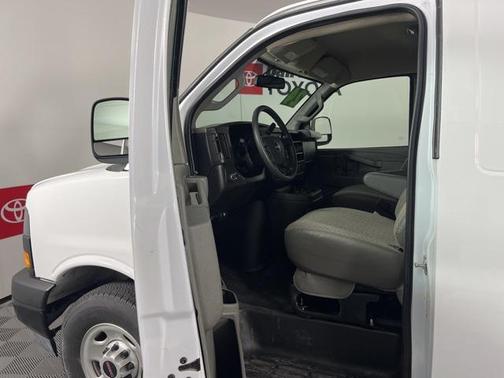 2024 GMC Savana 2500 Work Van