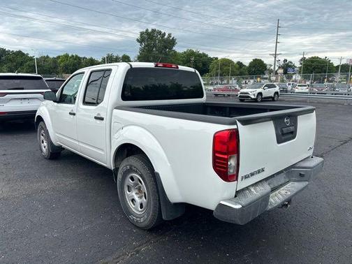 Glacier White 2014 Nissan Frontier S