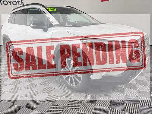 2025 Toyota Corolla Cross XLE