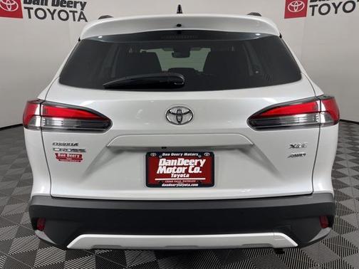 2025 Toyota Corolla Cross XLE