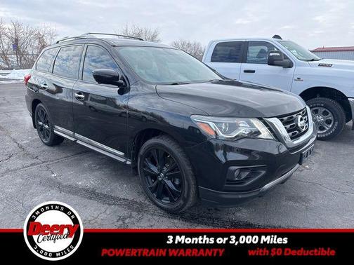 2017 Nissan Pathfinder Platinum