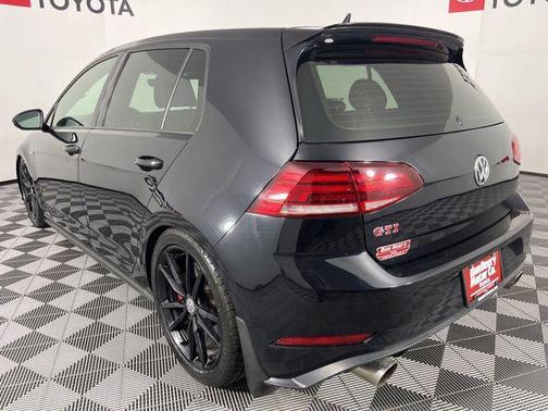 Deep Black 2021 Volkswagen Golf GTI 2.0T SE DSG