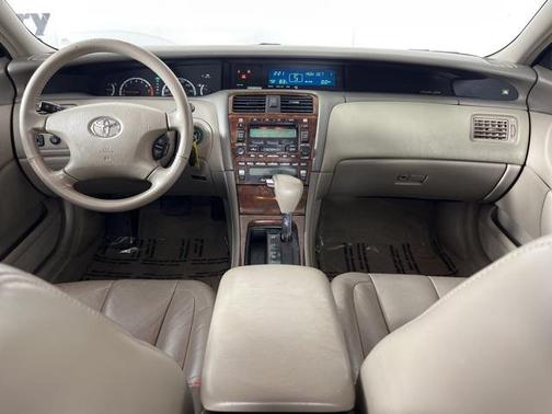 2002 Toyota Avalon XLS