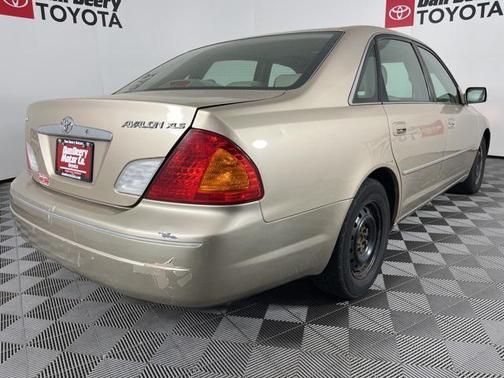 2002 Toyota Avalon XLS