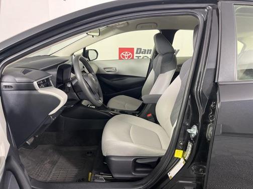 2020 Toyota Corolla Hybrid LE