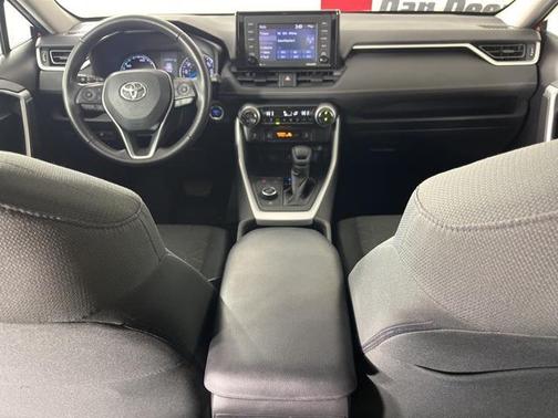 2020 Toyota RAV4 Hybrid XLE