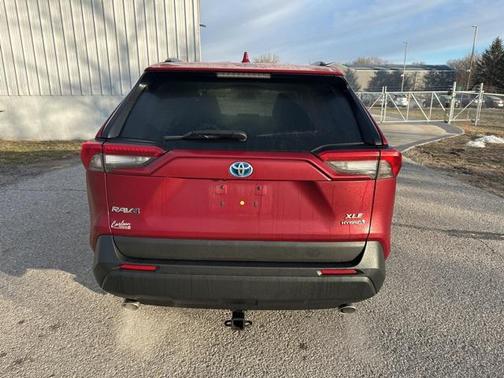 2020 Toyota RAV4 Hybrid XLE
