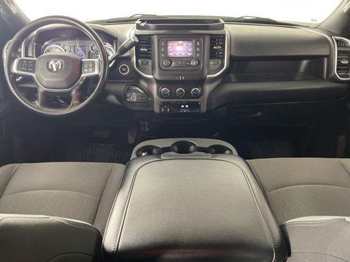 2021 RAM 2500 Big Horn Crew Cab 4x4 6'4' Box