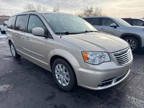 2015 Chrysler Town & Country Touring