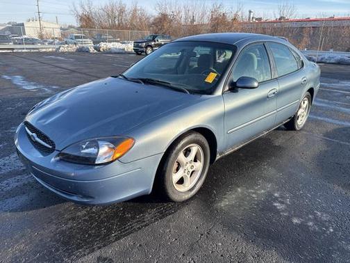 2000 Ford Taurus SE