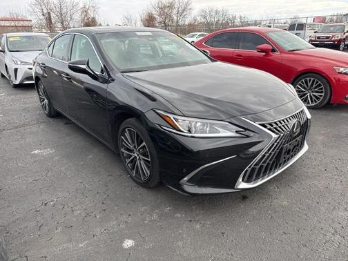 2023 Lexus ES 300h Base