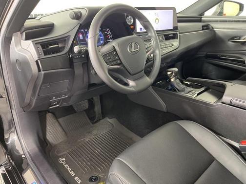 2023 Lexus ES 300h Base