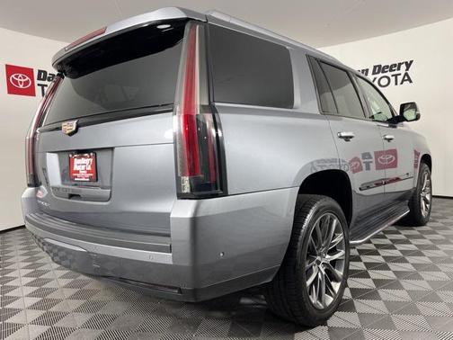 2019 Cadillac Escalade Luxury