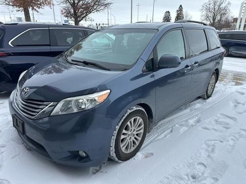 2015 Toyota Sienna XLE