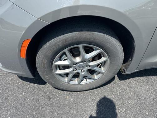 2022 Chrysler Pacifica Touring