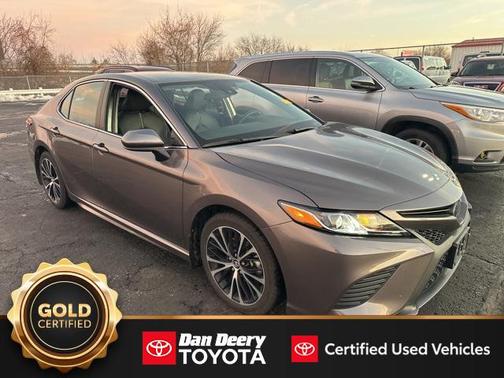 2020 Toyota Camry SE