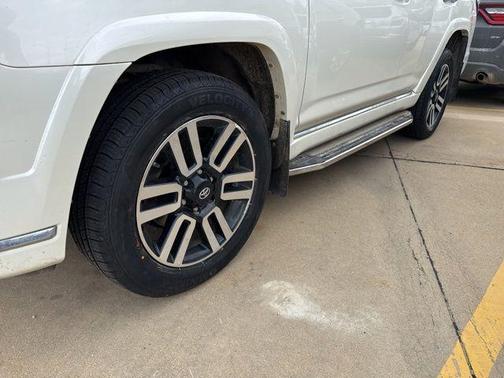 Blizzard Pearl 2017 Toyota 4Runner Limited