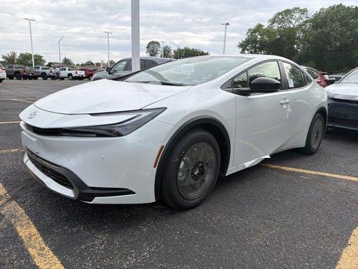 Wind Chill Pearl 2026 Toyota Prius Plug-In Hybrid SE