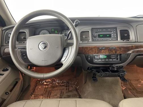 2009 Mercury Grand Marquis LS (Fleet Only)
