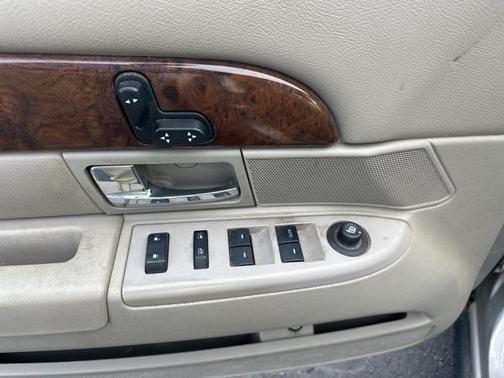 2009 Mercury Grand Marquis LS