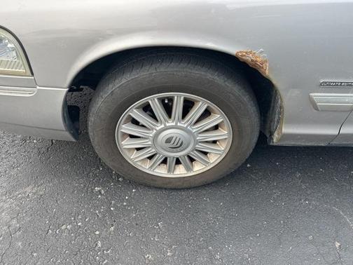 2009 Mercury Grand Marquis LS