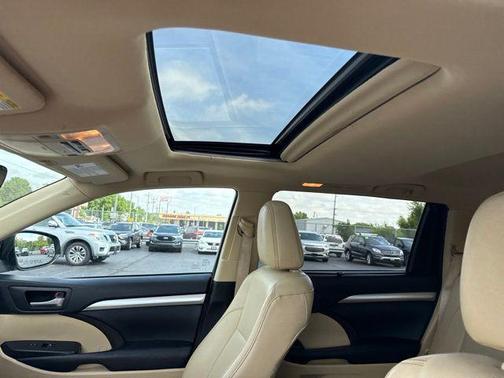 Alumina Jade Metallic 2017 Toyota Highlander XLE
