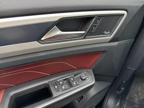 2023 Volkswagen Atlas Cross Sport 3.6L V6 SEL Premium R-Line