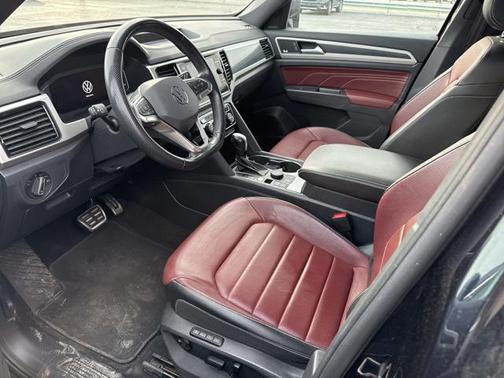 2023 Volkswagen Atlas Cross Sport 3.6L V6 SEL Premium R-Line